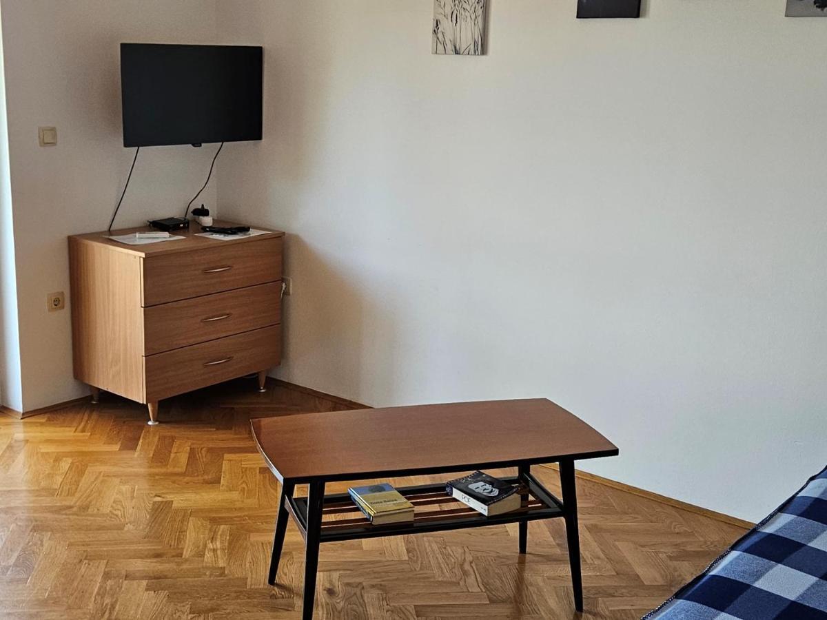 Apartments Trojak Башка Экстерьер фото